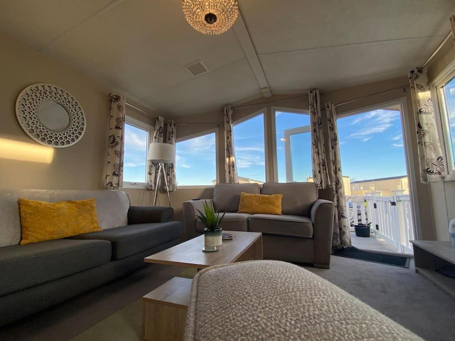 Cosy & Modern Private Seaview Caravan North Seaton Екстериор снимка