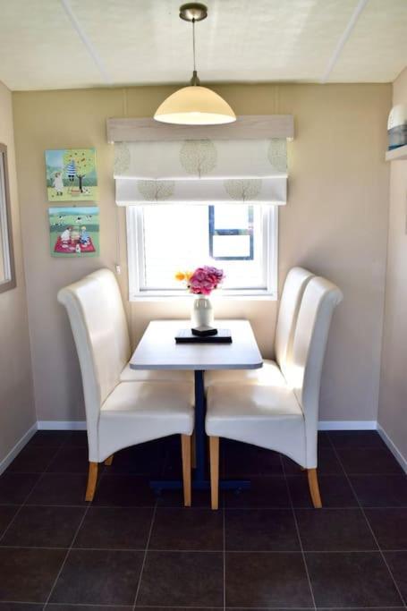 Cosy & Modern Private Seaview Caravan North Seaton Екстериор снимка